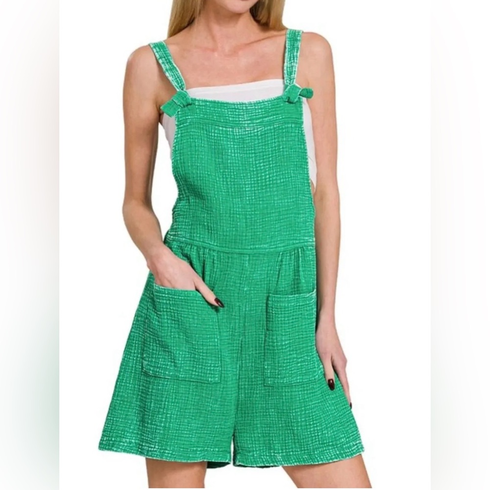 Zenana Woven Double Gauze Acid Washed Kelly Green Romper New